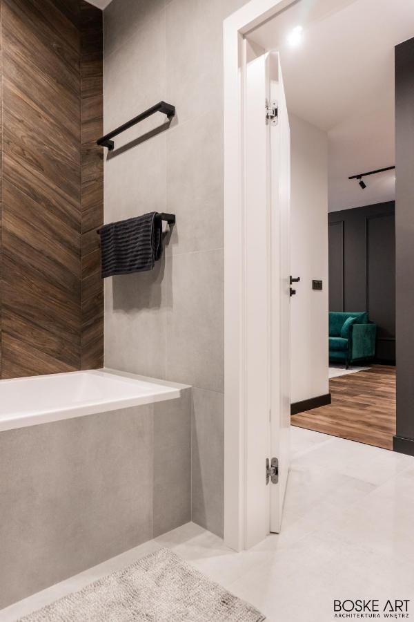 Stylowy Apartament W Centrum Poznania ภายนอก รูปภาพ